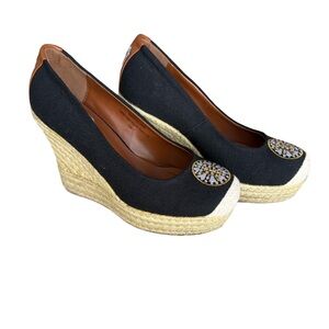 Cuce officially licensed NHL Boston Bruins ‘The Groupie Sandal’ wedges Size 7